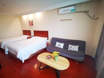 Greentree Inn Chizhou Changjiang Middle Road Shangzhidu Commerce Square Express Hotel