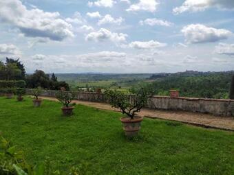 The Mill House Two Bedroom Apartment With Garden And Shared Pool