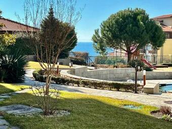 Apartamento Eden Of Garden, Vlas