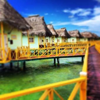 Hotel Punta Caracol Acqua Lodge
