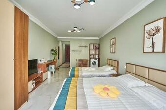 Locals Apartment House 11