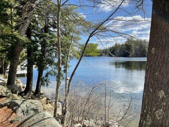 Point Sebago Vacation Home 2 Bed 2 Bath Sleeps 6