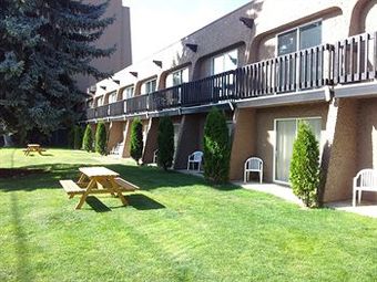 Village Green Hotel And Casino - Standard Cb