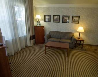 Hotel Comfort Suites Visalia