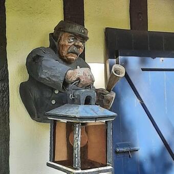 Le Paradis (entre La Poire Et Le Fromage)