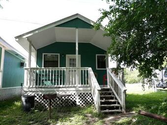 Harmon Creek Marina And Campground Cozy Cottage B