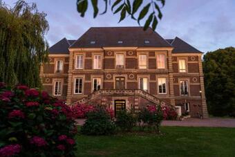 Bed & Breakfast Le Petit Ch�teau De Conteville