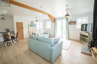 Lovely 1-bed Lodge In Drybrook