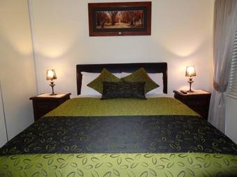 Hahndorf Oak Tree Cottages