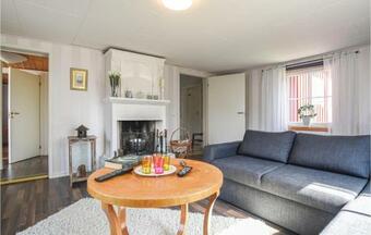 Amazing Home In Unden�s With 3 Bedrooms