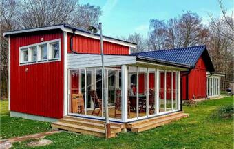Beautiful Home In Veber�d W/ Wifi And 2 Bedrooms