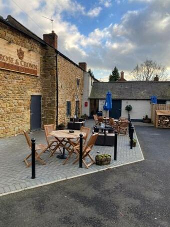 Hotel The Rose And Crown