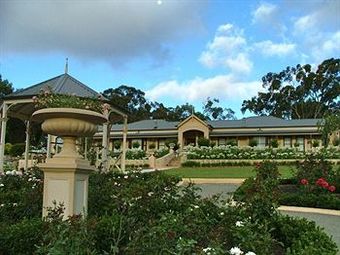 Brice Hill Country Lodge