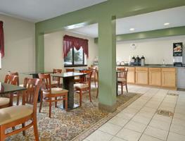 Hotel Super 8 Crystal Lake