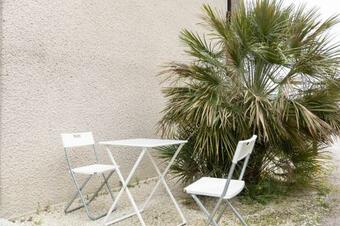 Apartamento Loris! Studio Avec Parking Et Terrasse � Troyes