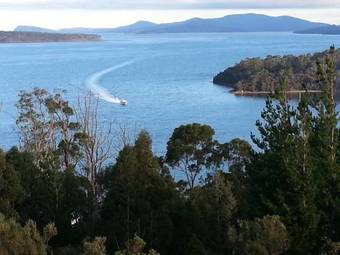 Bruny Vista