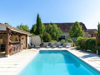 Fantastic Holiday Home In D�gagnac With Jacuzzi