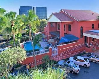 Best Western Plus Windsor Gardens Hotel & Suites/conference Center