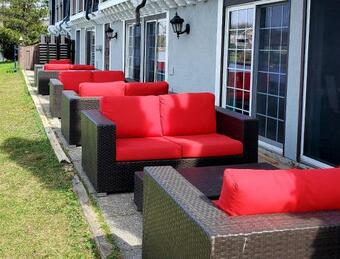 Hotel Lagoon City Pier One Resort