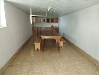 Hostal Sevan - White House