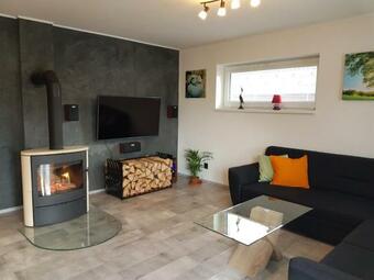 Holiday House Adonis