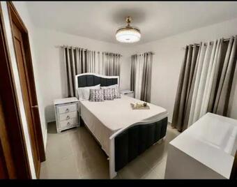 Precioso Apartamento De 3 Dormitorios Y 2 Ba�os Con Piscina.