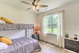 River-view Flippin Escape With Fire Pit And Grill