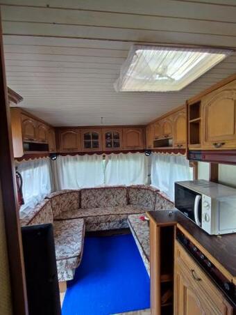 V�su Caravan House
