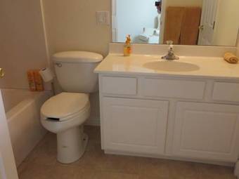 Lafayette Manor & Winery Bed & Breakfast