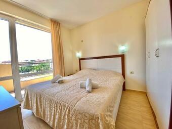 Aqua Dreams - Private Apartment - Bsr