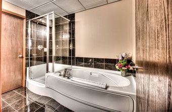 Hotel Podollan Inn & Spa - Grande Prairie