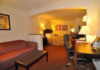 Hotel Quality Inn & Suites Panama City