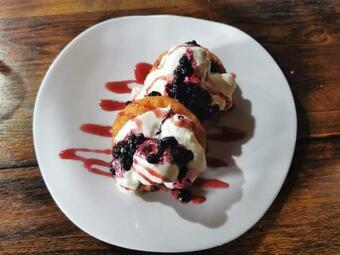 Hostal Cabana Dor De-acas / Restaurant Dor De-acas