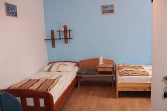 Hostal Dom Wczasowy Pod Wesk?
