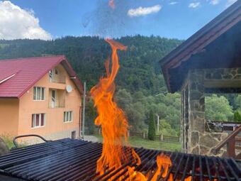 Hostal Pensiunea Mary & Ela