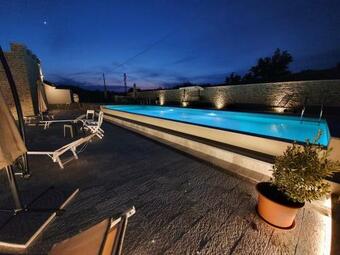 Hostal Villa Alta Langa