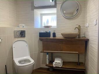 Petite Maison Chaleureuse Avec Jacuzzi