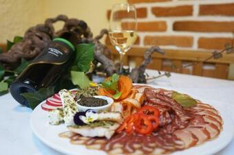 Bed & Breakfast Weingut Buschenschank Schneiderannerl