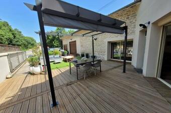 House With Terrace In Croix Blanche Berz� La Ville
