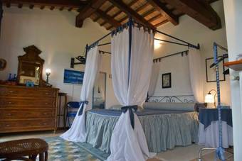 Bed & Breakfast Casale Santa Rita