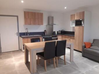 Maison Au Pied De La Tour De Crest