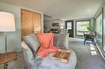 Bright Home With Outdoor Space, Steps To River