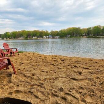 Lake Front Cottage On Private All-sports Lake.