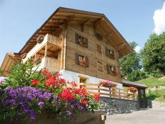 Les Roulottes Des Noisetiers