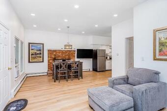 Apartamento Lakehouse Condos