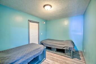 Pet-friendly Bluefield Apartment With Porch!