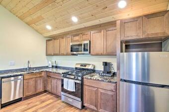 Apartamento Modern Buckley Apt, Walk To Main St Eateries!