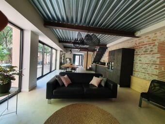 Superbe Bâtisse De Caractère, Coeur De Ville