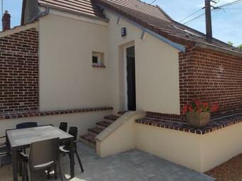 G�te R�m�rangles, 3 Pi�ces, 6 Personnes - Fr-1-526-32