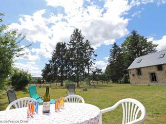 G�te Saint-germain-de-martigny, 4 Pi�ces, 6 Personnes - Fr-1-497-161